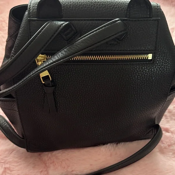 Tory Burch Black Leather Backpack with Gold Accents - Picture 5 of 12